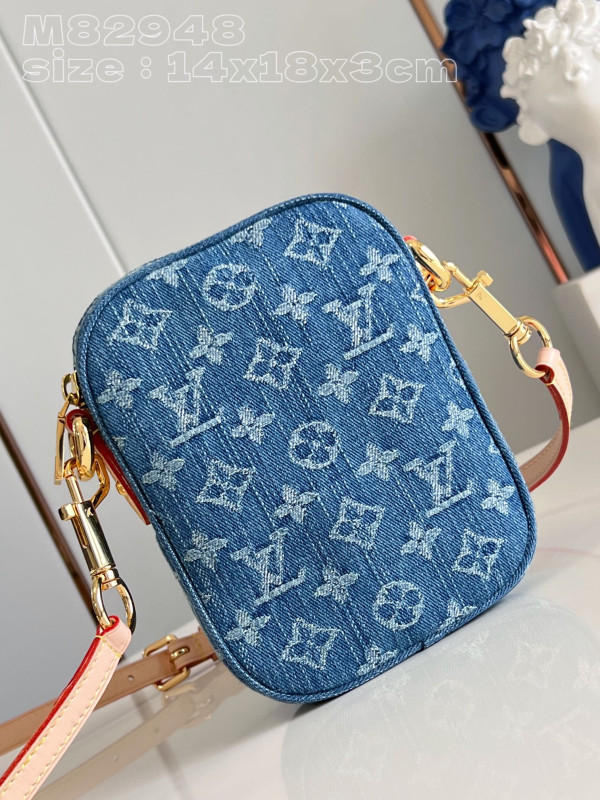 l**is V*t*n fairfax pochette