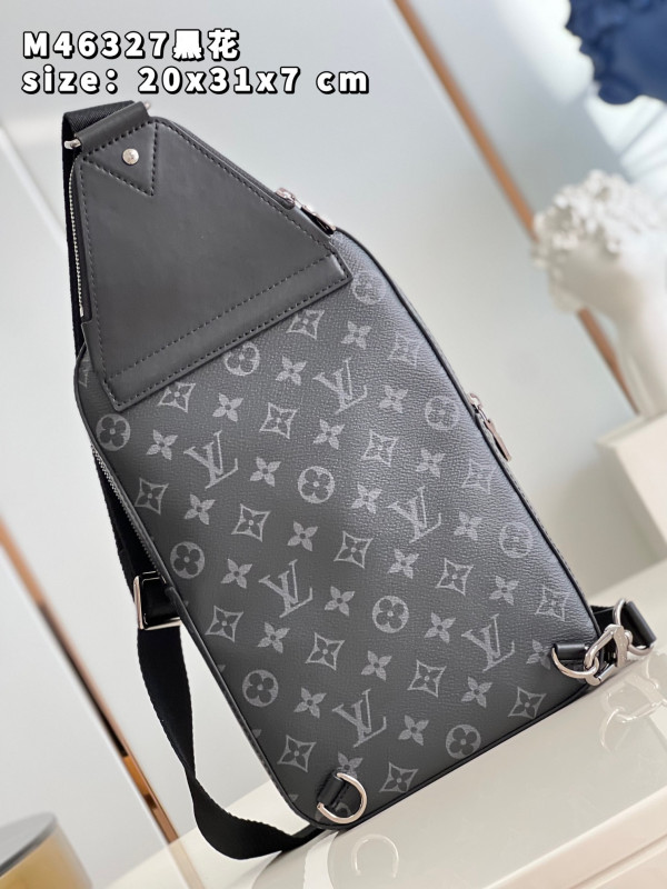 l**is V*t*n avenue slingbag nm