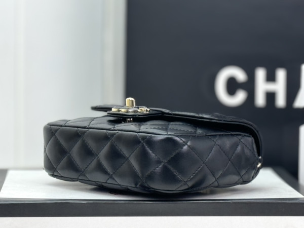 CL MINI FLAP BAG
