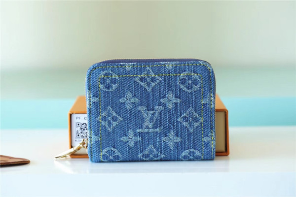 l**is V*t*n zippy coin purse