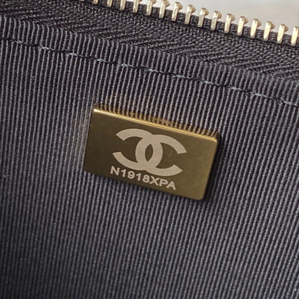 CL HOBO HANDBAG