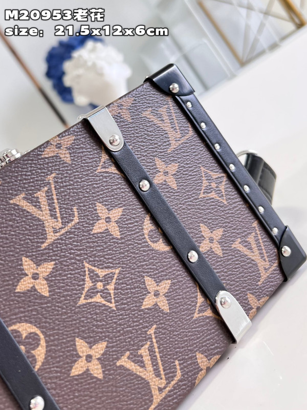 l**is V*t*n neo wallet trunk