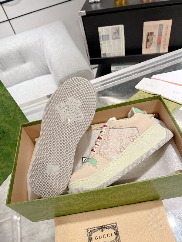 G*u*i sneaker