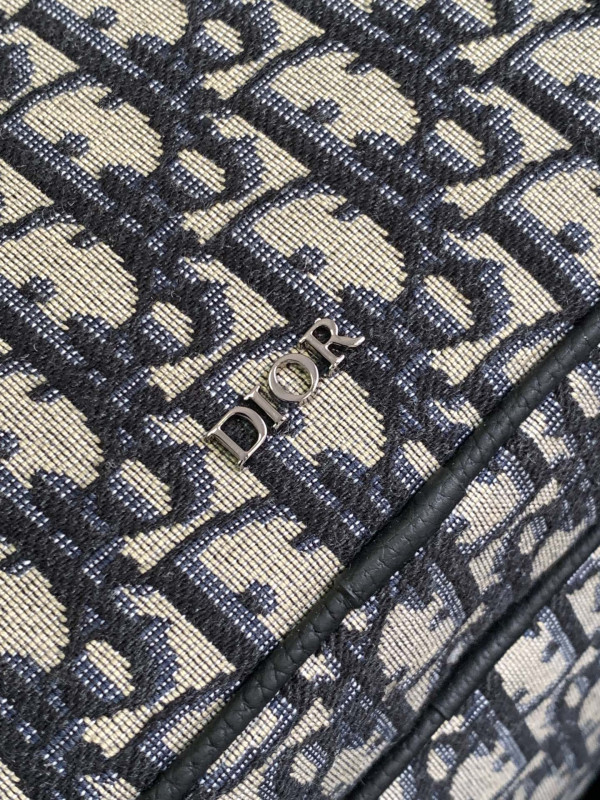 D*or safari backpack