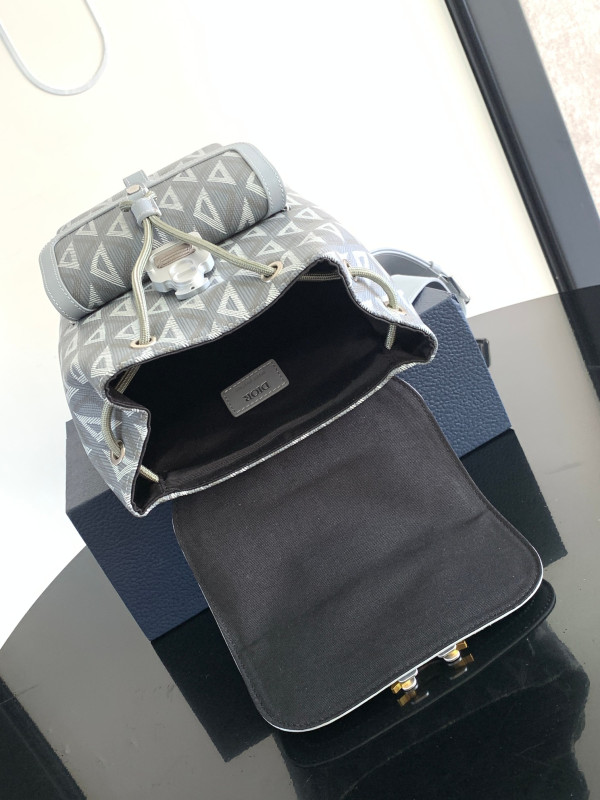D*or hit the road sling bag