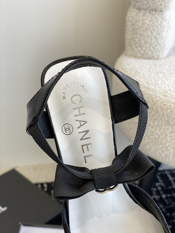 CL SANDALS
