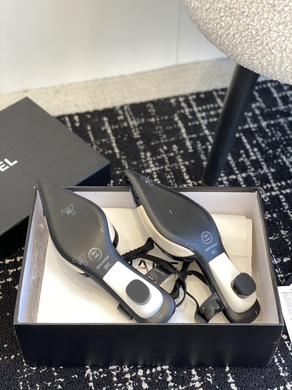 CL SANDALS