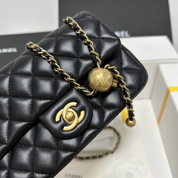 CL FLAP BAG -13X20X7CM