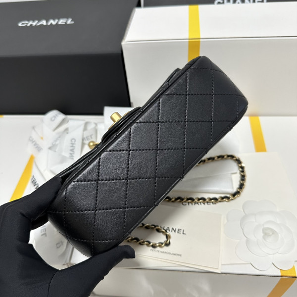 CL FLAP BAG -13X20X7CM