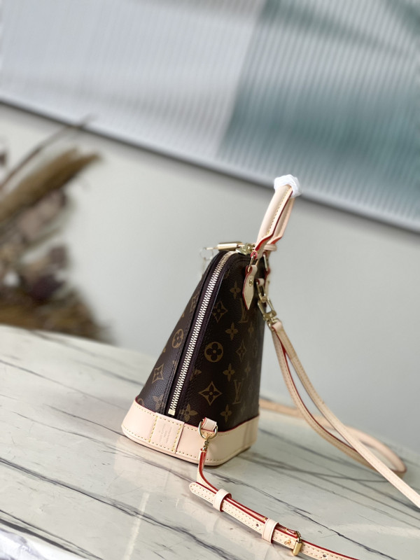 l**is V*t*n alma backpack - 15*20*10 cm