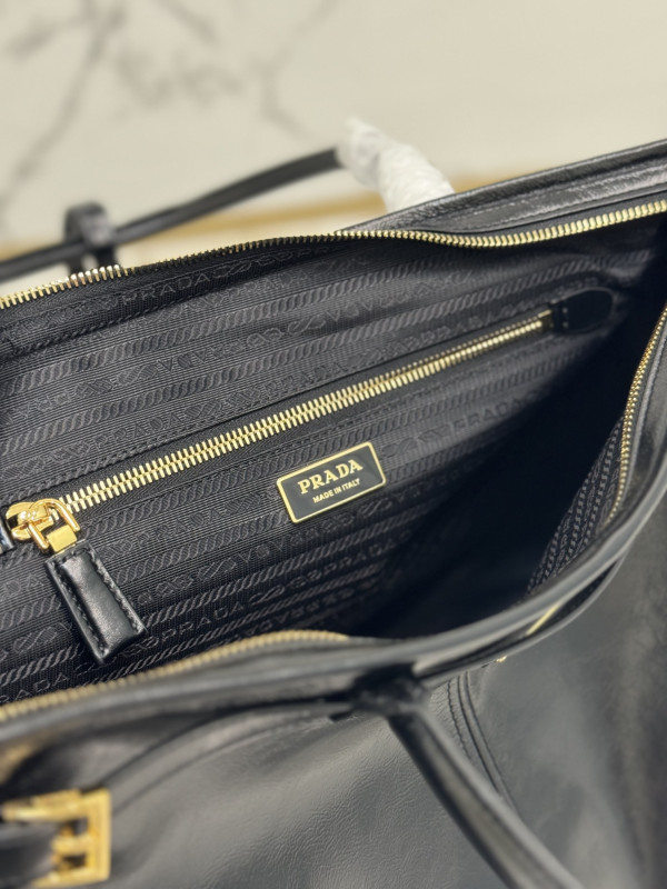 Pra*a 1ba439 soft lux bag-42x30x12cm