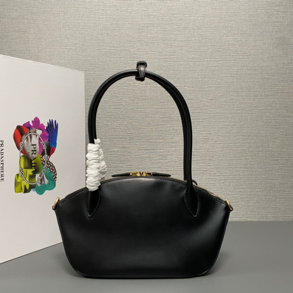 Pra*a leather handbag-31x16x11cm