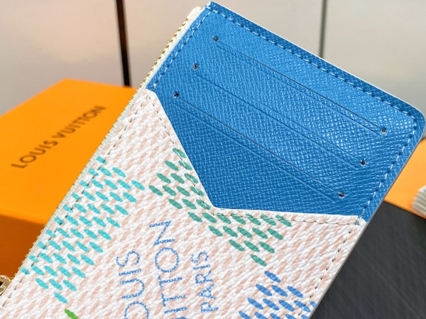 l**is V*t*n romy card holder-12*8*0.8cm