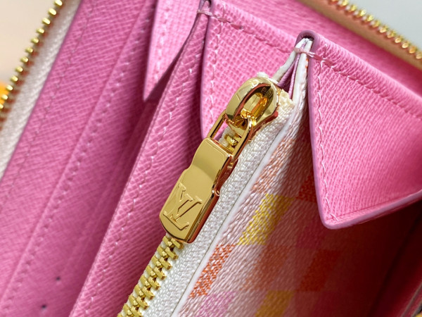 l**is V*t*n zippy wallet-19.5*10.5*2.5 cm