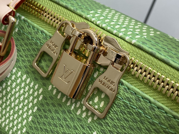 l**is V*t*n keepall bandouliÈre 50