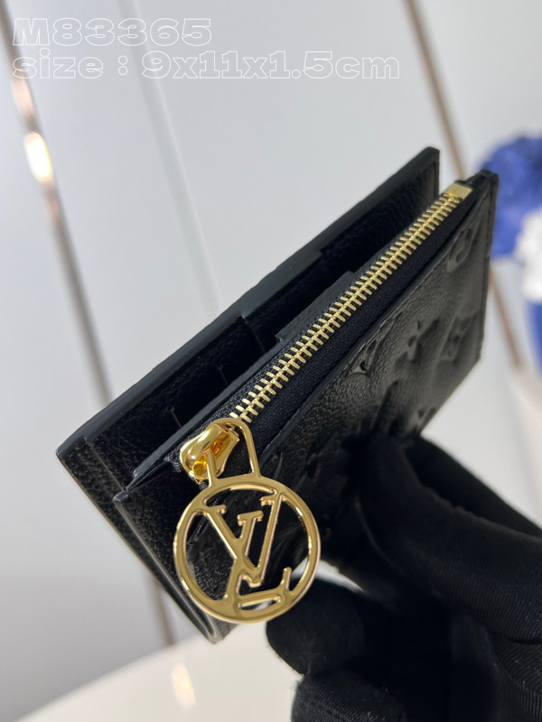 l**is V*t*n lisa wallet - 9*11.5*1.5cm