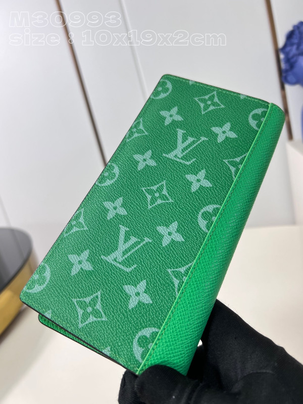 l**is V*t*n brazza wallet-10*19*2cm