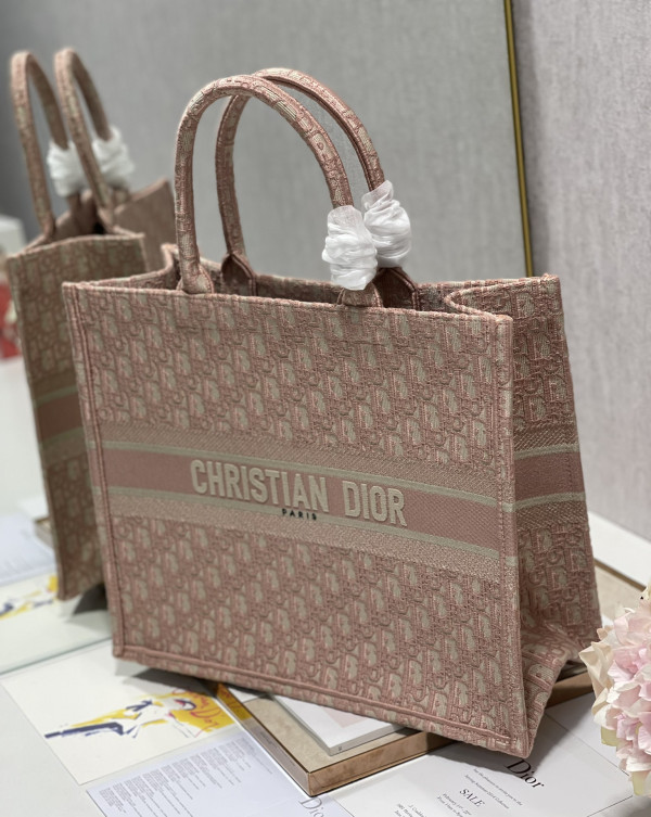 D*or book tote-41*32cm