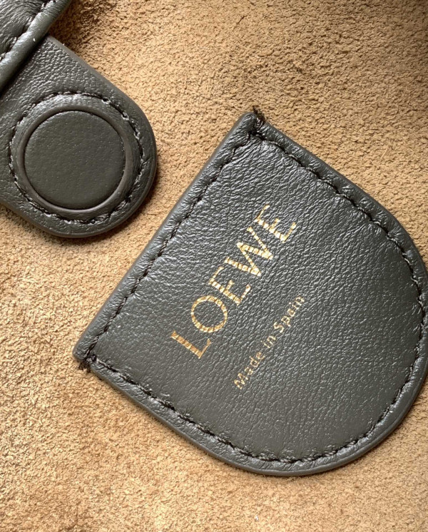 LOEWE Mini Flamenco clutch-23*17*5.5cm