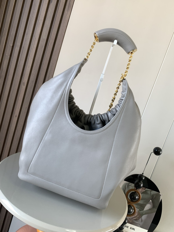 Loewe Squeeze Bag-34*33*13.5CM