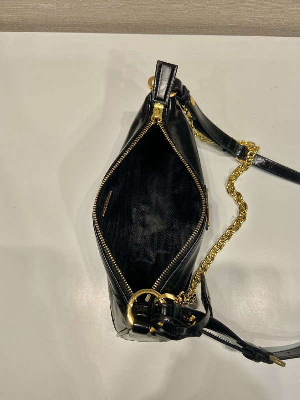 Pra*a re-edition bag-26*11.5*6cm