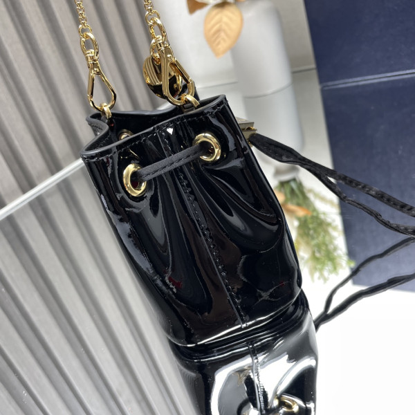 Pra*a shearling bucket bag-9-9-6cm