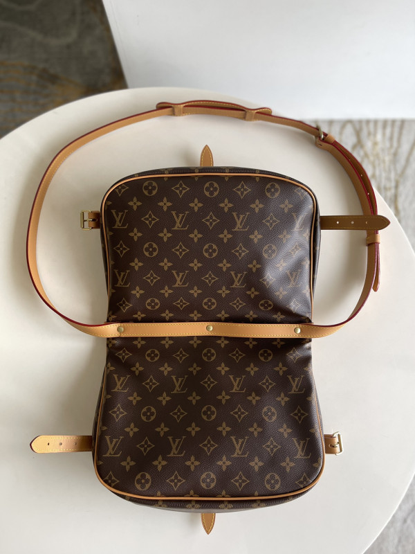 l**is V*t*n saumur bag-28*11*20cm