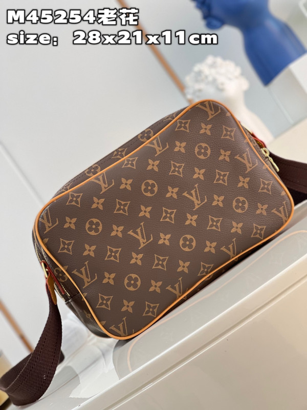 l**is V*t*n reporter bag-28*21*11cm