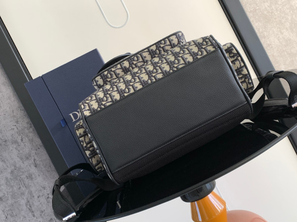 D*or backpack-26.5*41.5*17.5cm