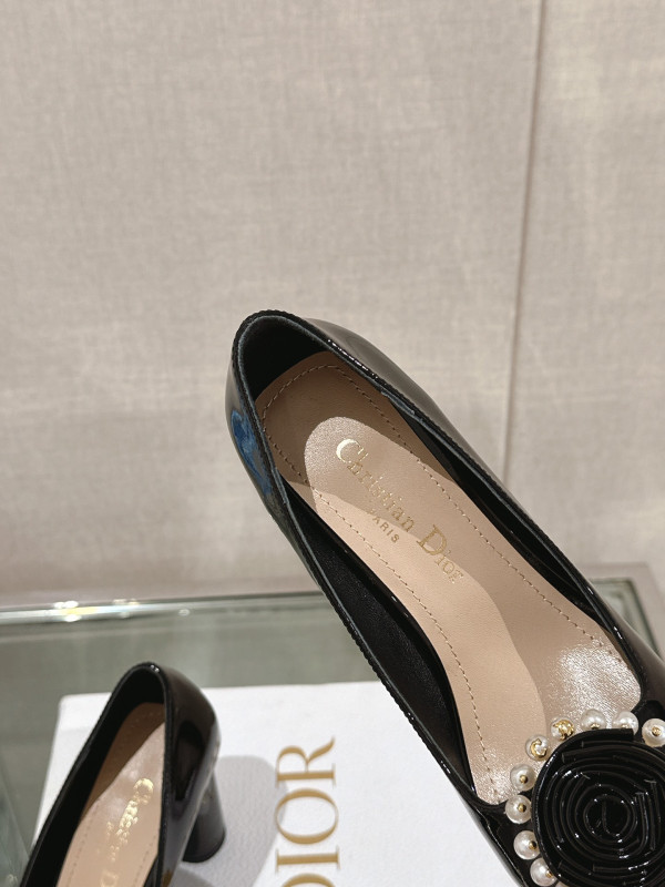 D*or heels