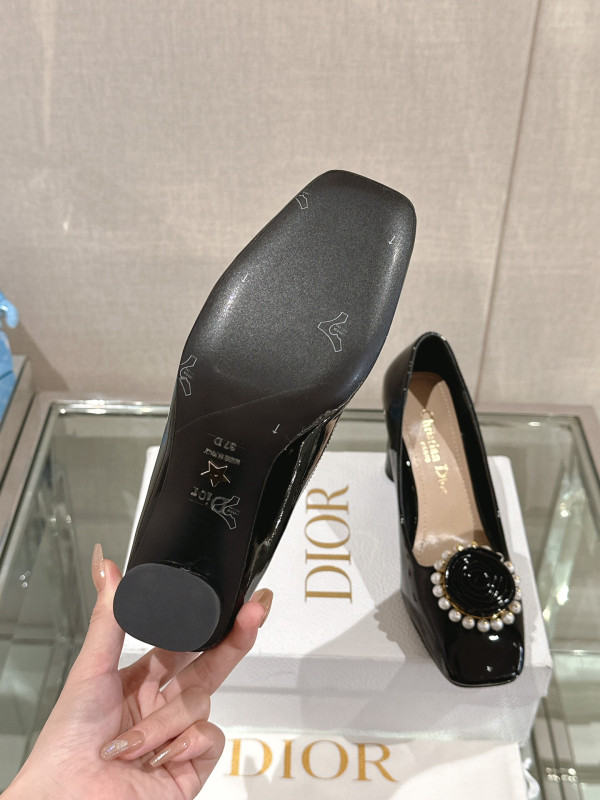 D*or heels