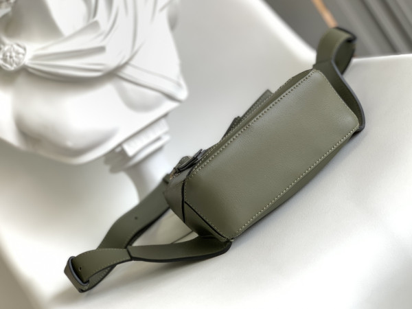 LOEWE PUZZLE BAG-18*12*7.5CM