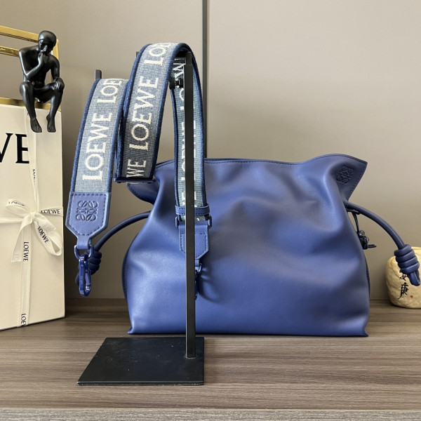 LOEWE Flamenco clutch- 24.5*30*10.5cm