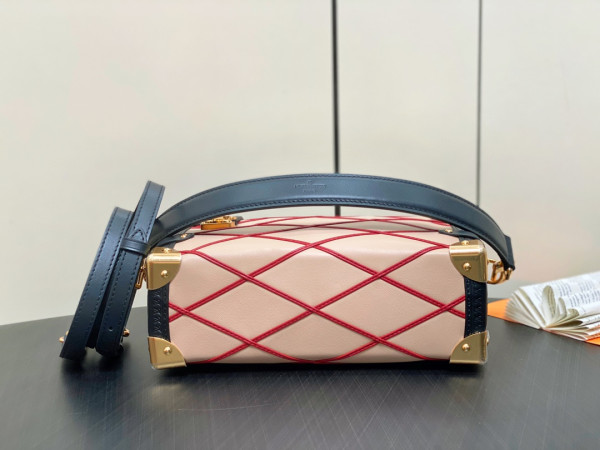 l**is V*t*n side trunk pm-21*14*6cm