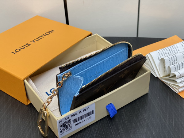 l**is V*t*n noa wallet-11*7*1.5cm