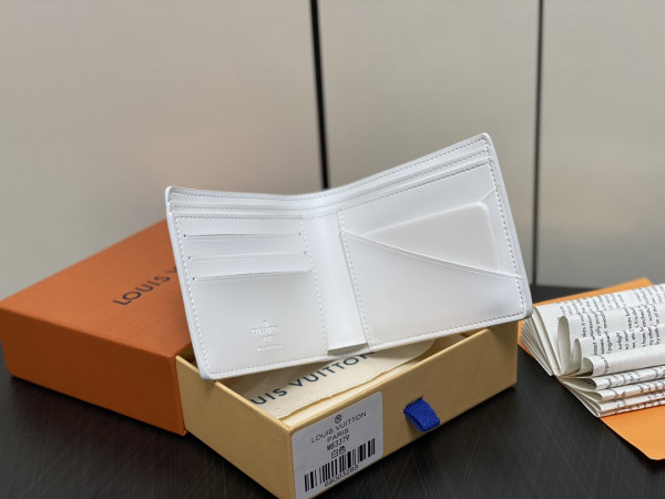 l**is V*t*n multiple wallet-11.5*9*1.5cm