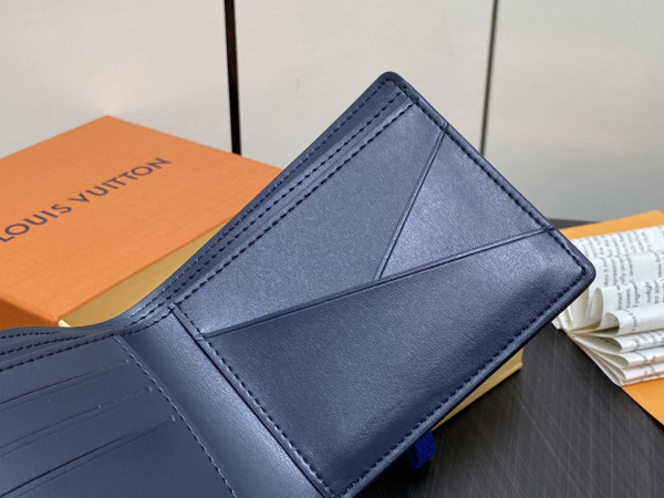 l**is V*t*n multiple wallet-11.5*9*1.5cm