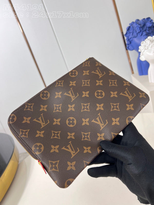 l**is V*t*n pochette jour-24*17*1cm