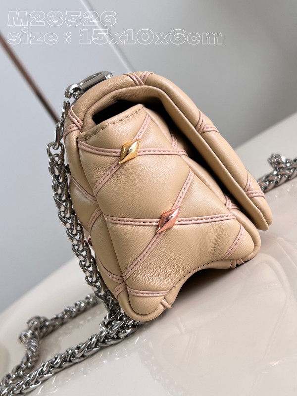 l**is V*t*n pico go-14-15*10*6.5cm