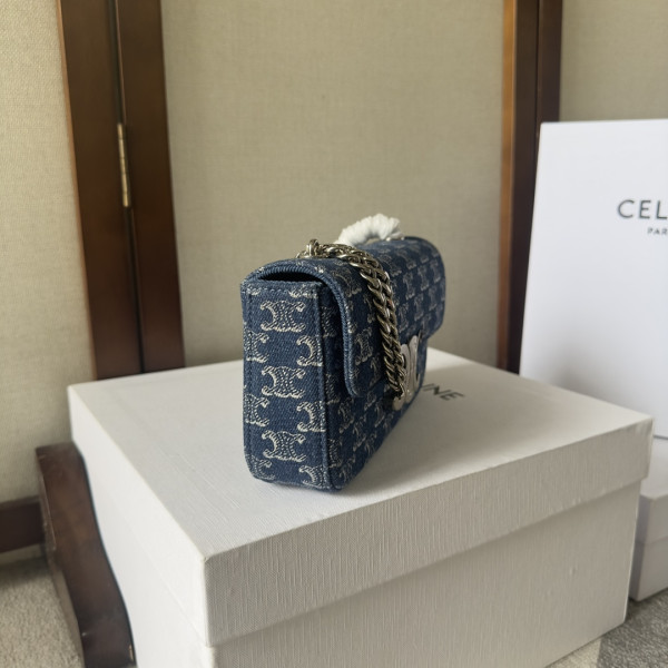 Ce**e chain shoulder bag triomphe