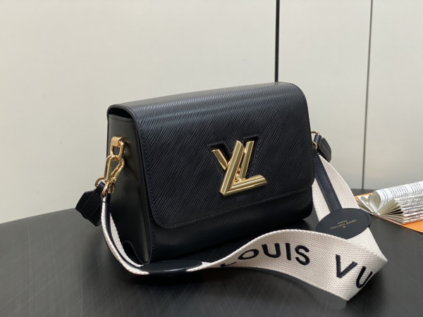 l**is V*t*n twist mm-23*17*9.5cm