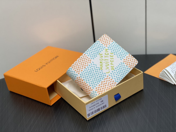 l**is V*t*n multiple wallet-11.5*9*1.5cm