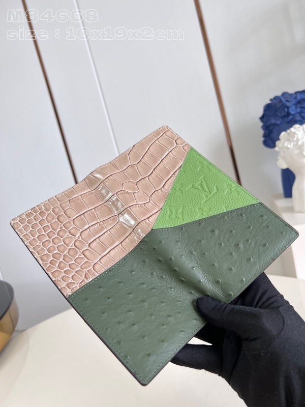 l**is V*t*n brazza wallet-10*19*2cm