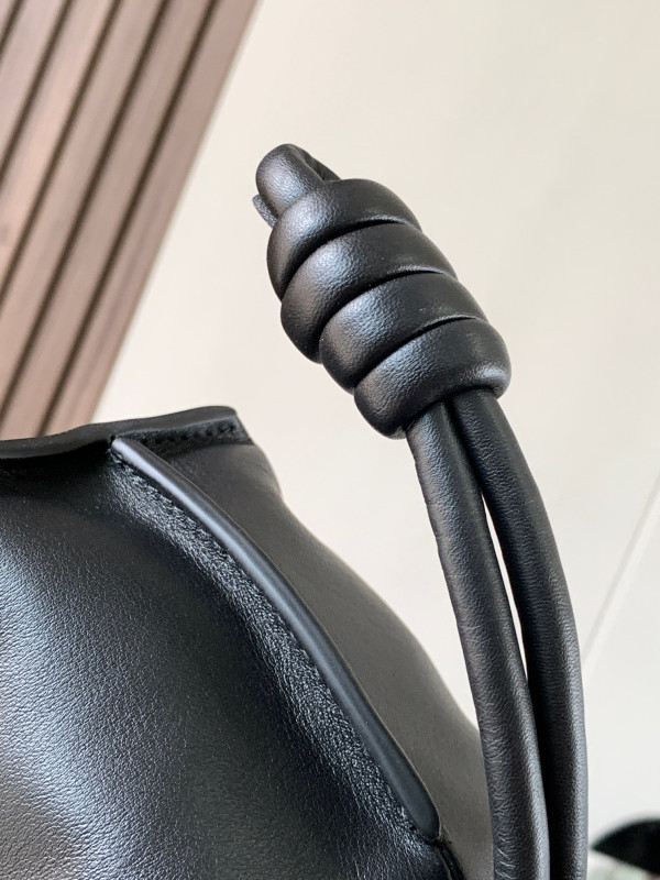LOEWE Mini Flamenco clutch-23*18*9cm