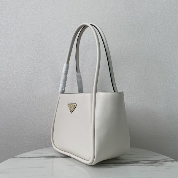 Pra*a medium leather handbag-25*18.5*12.5cm