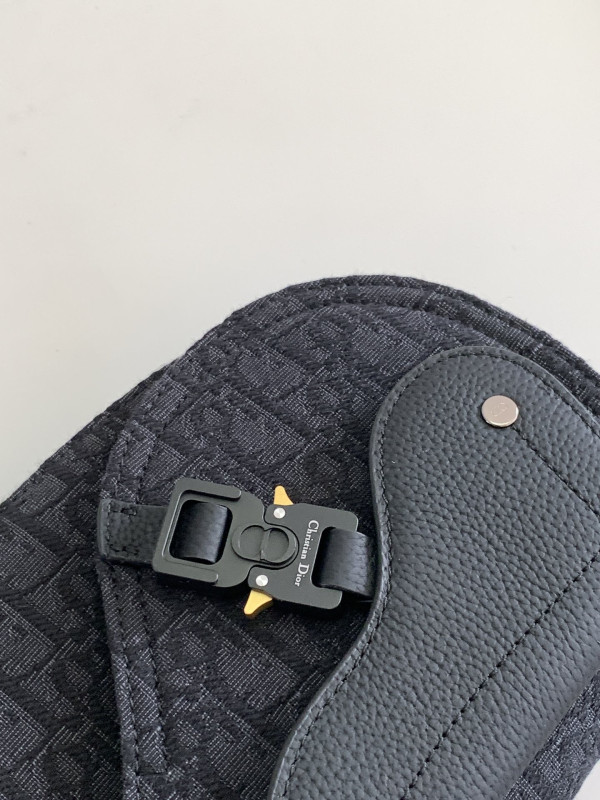 D*or saddle messenger bag
