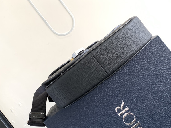 D*or saddle messenger bag