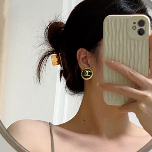 CL EARRINGS