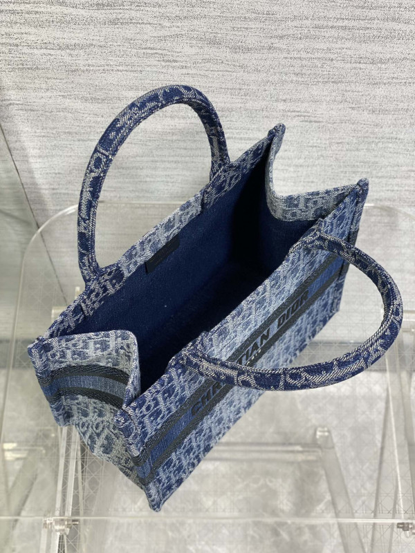 small D*or book tote-26cm