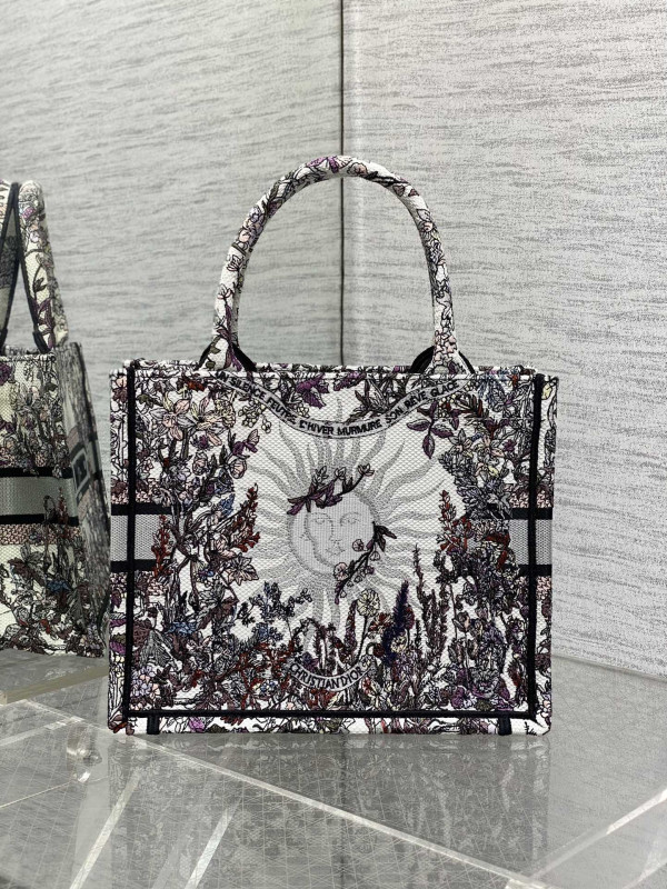 small D*or book tote-26cm